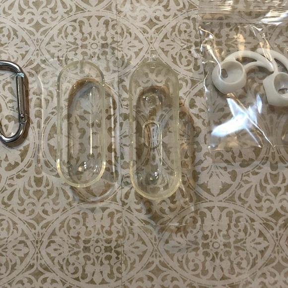 AirPod Pro Case Set - Picture 4 of 7